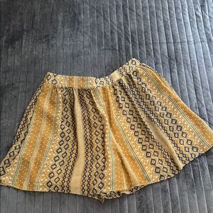 Papaya Geometric Women's Shorts